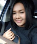 Dating Woman Thailand to บางพลัด : Khantiya, 33 years